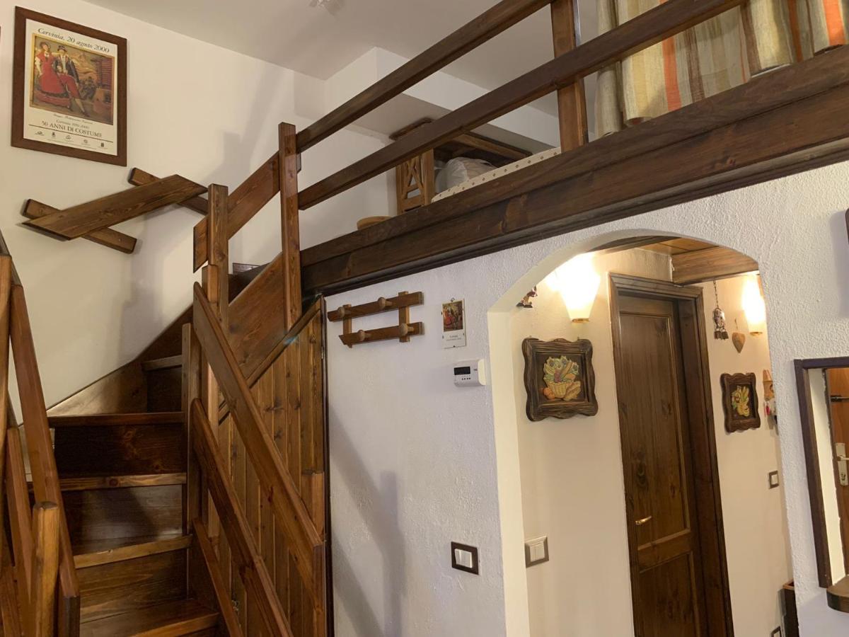 Апартаменты Le Petit Refuge Cervinia Брей-Червиния Экстерьер фото