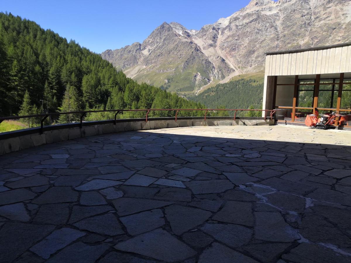 Апартаменты Le Petit Refuge Cervinia Брей-Червиния Экстерьер фото
