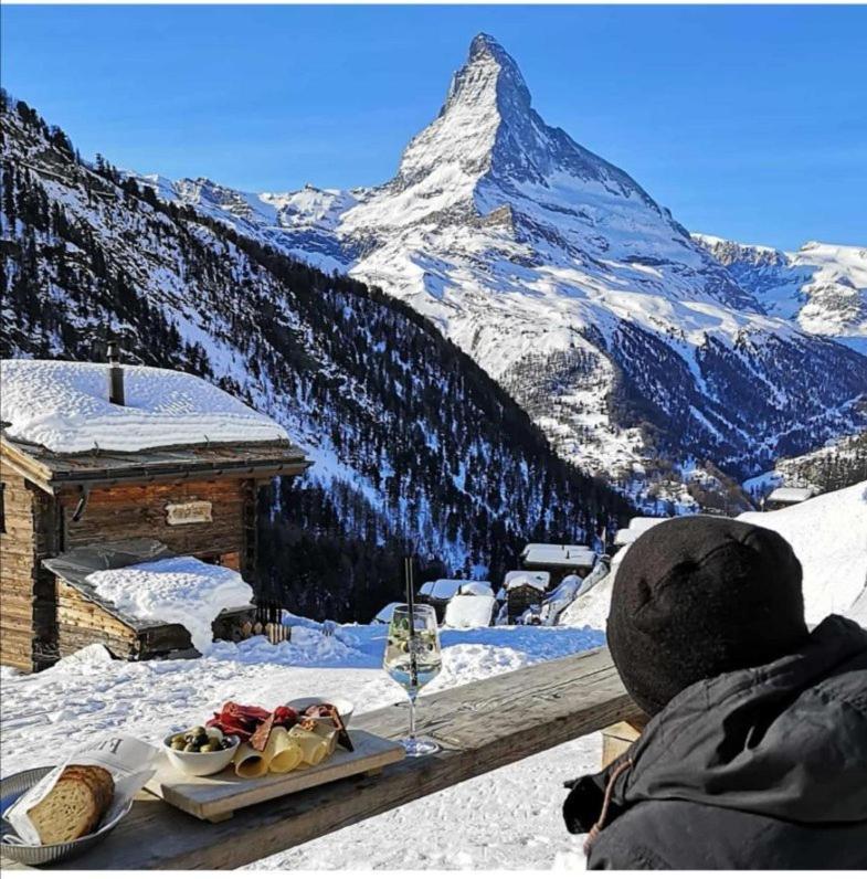 Апартаменты Le Petit Refuge Cervinia Брей-Червиния Экстерьер фото